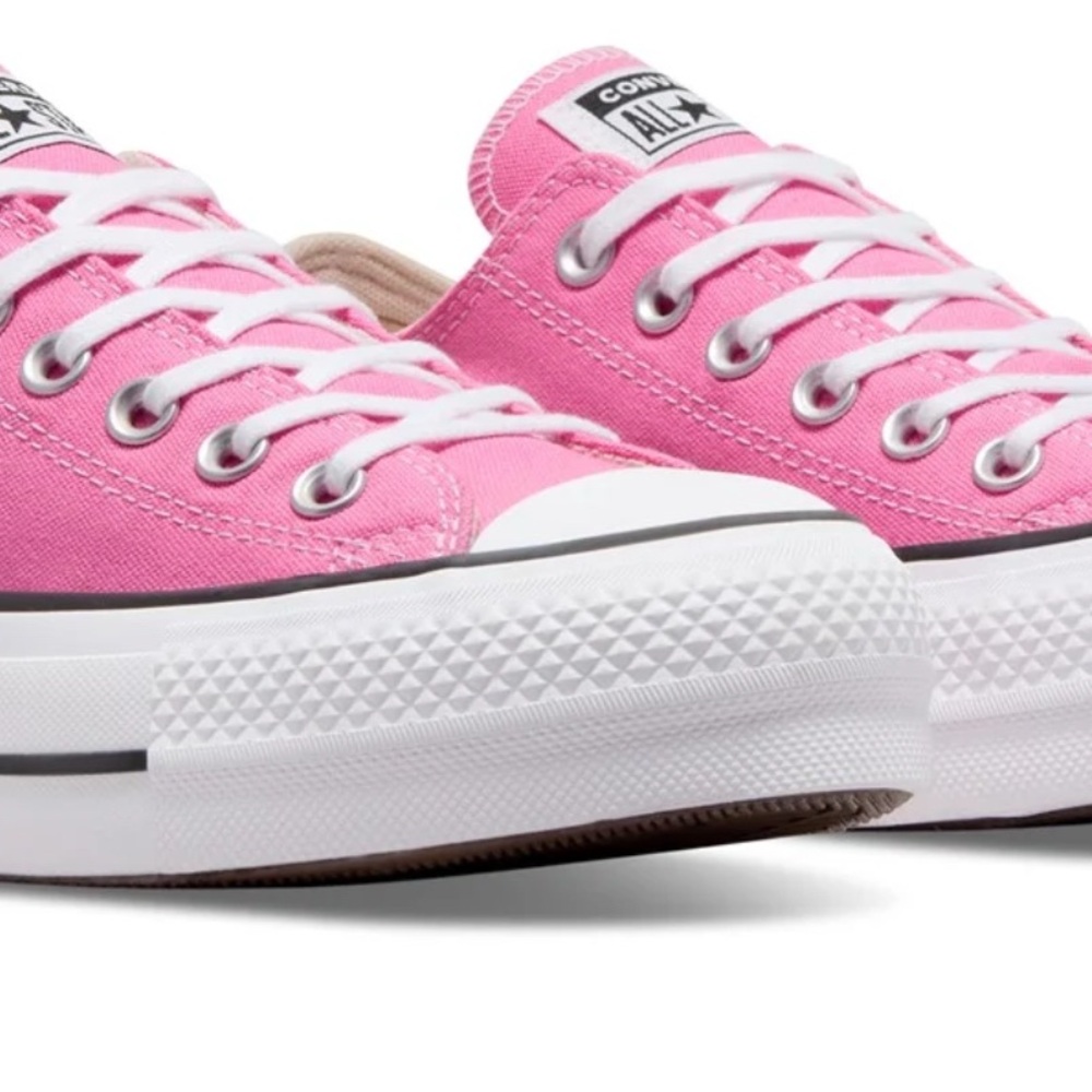 Pink Converse CHUCKS Canvas Sneakers- Youths 4.5 Women’s 6.5